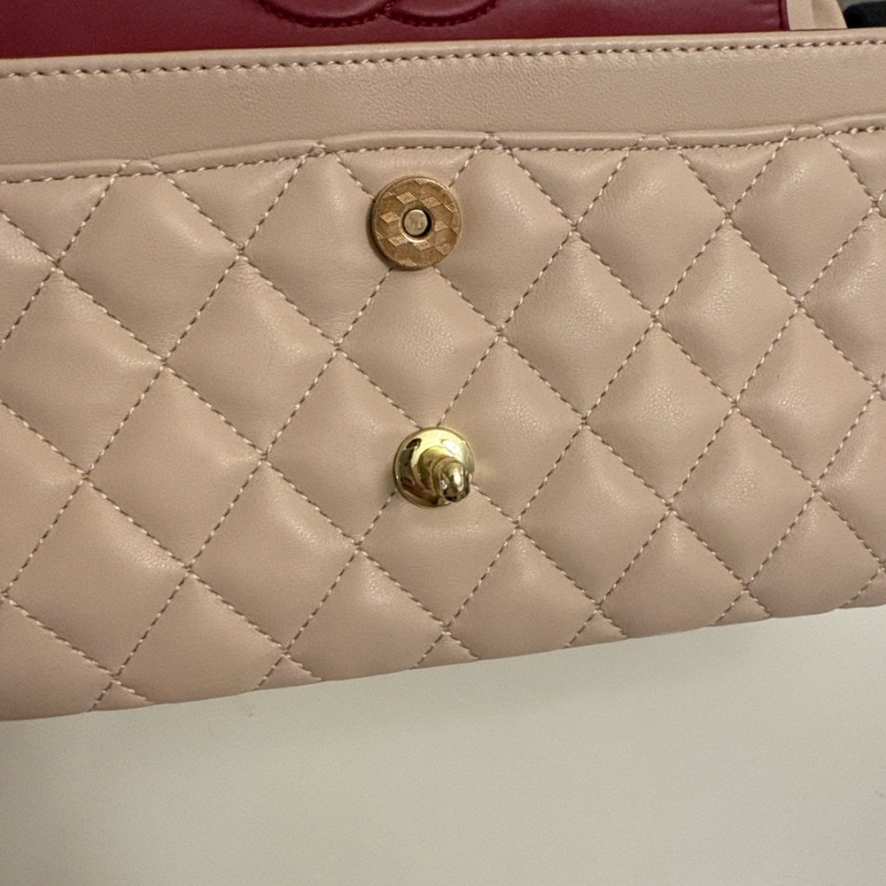 Chanel Quilted Double Flap Shoulder Bag in Blush Pink - Picture 4 of 7